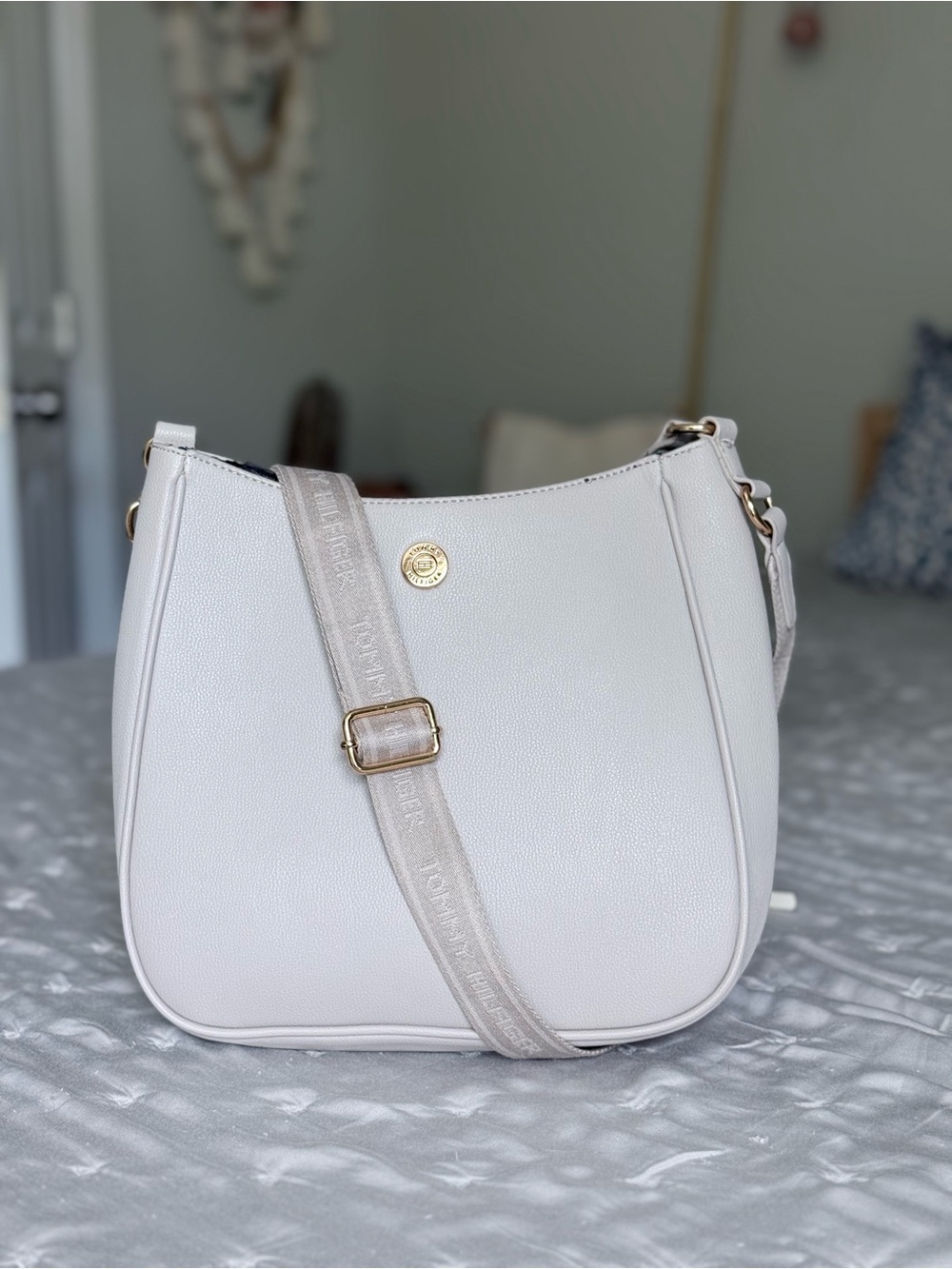 Tommy Hilfiger Crossbody Shoulder Convertible Bag